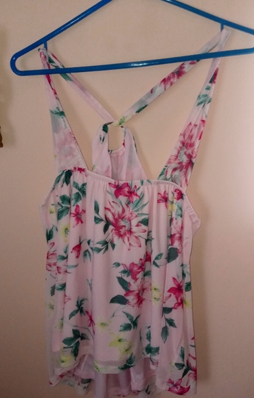 Floral o ring mesh tank size 00 Torrid - Picture 4 of 4